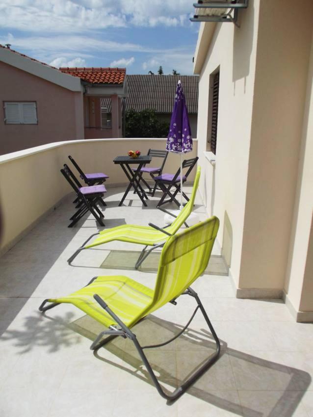 Apartmani Juliska Pirovac Εξωτερικό φωτογραφία