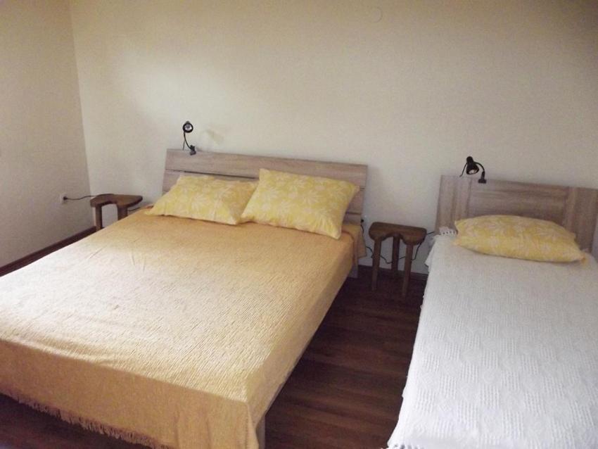 Apartmani Juliska Pirovac Εξωτερικό φωτογραφία
