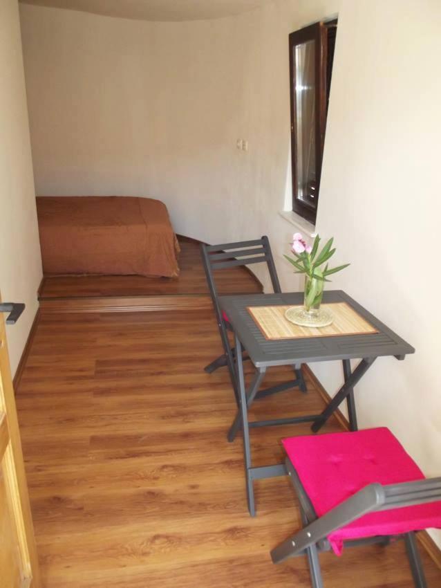 Apartmani Juliska Pirovac Εξωτερικό φωτογραφία