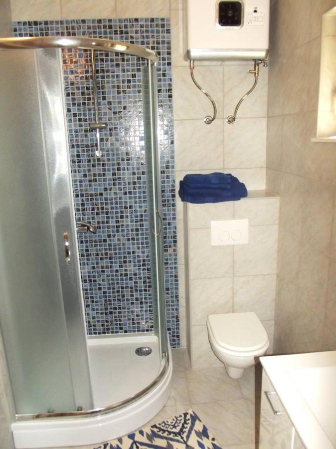 Apartmani Juliska Pirovac Εξωτερικό φωτογραφία