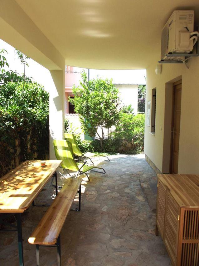 Apartmani Juliska Pirovac Εξωτερικό φωτογραφία